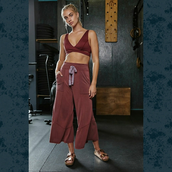 Free People Movement stride on wide leg crop pants - Picture 2 of 6